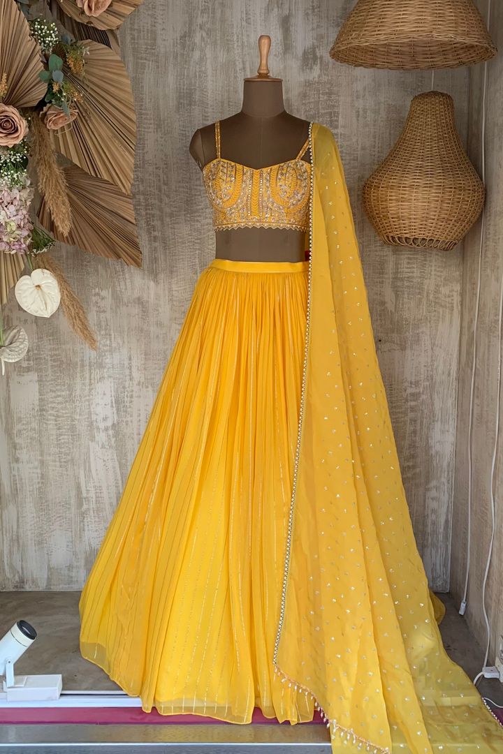 YELLOW JADE RUSHING SET