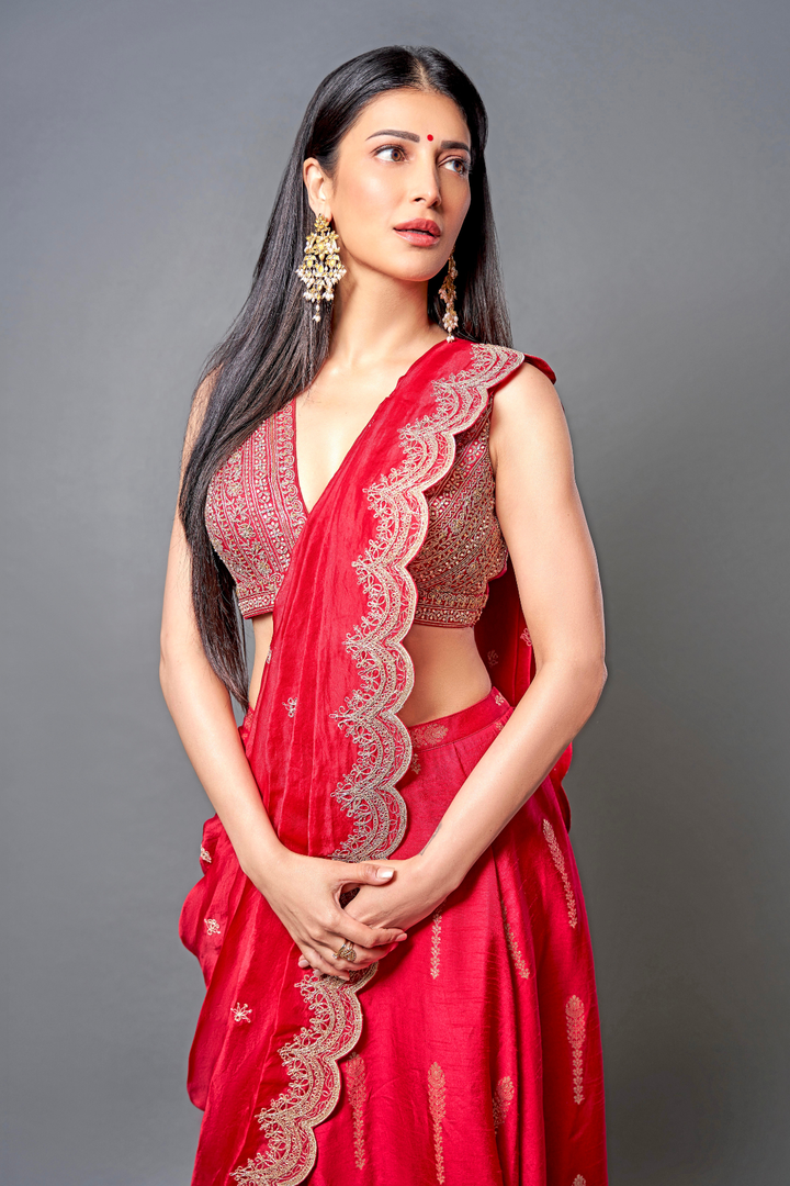 Shruti Hassan in Amal Lehenga Saree