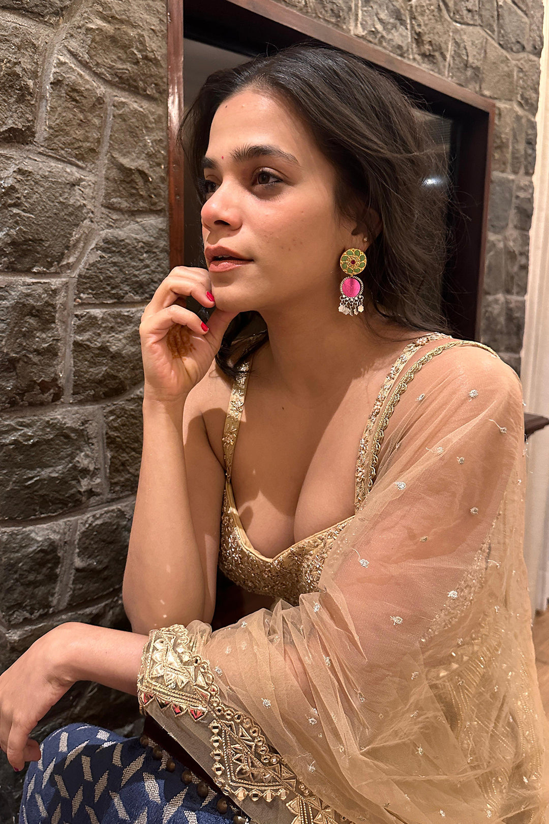 Srishti Shrivastava in Mia Gold