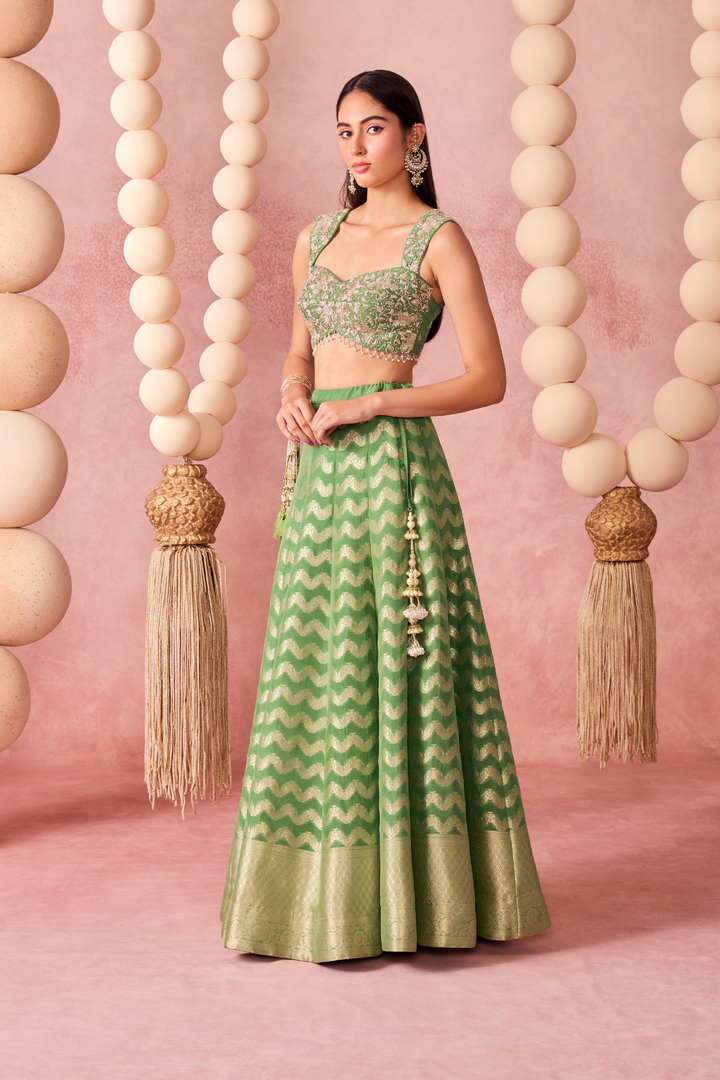 MAHI LEHENGA