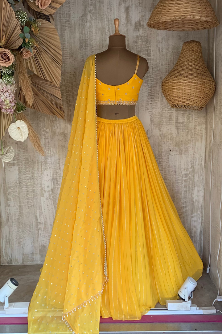 YELLOW JADE RUSHING SET