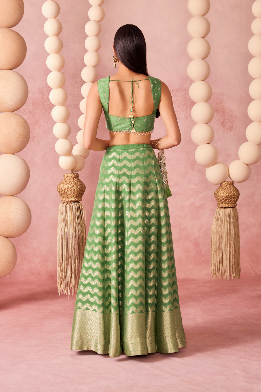MAHI LEHENGA