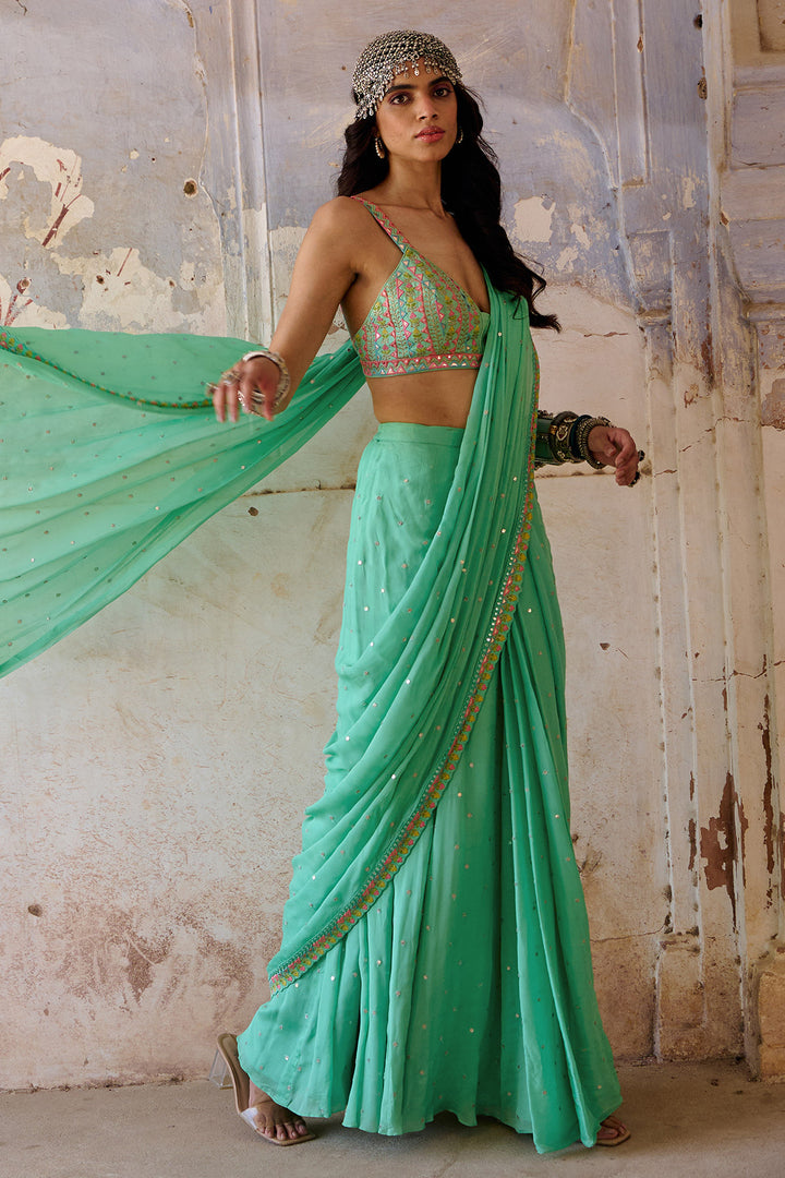 Maria  Saree