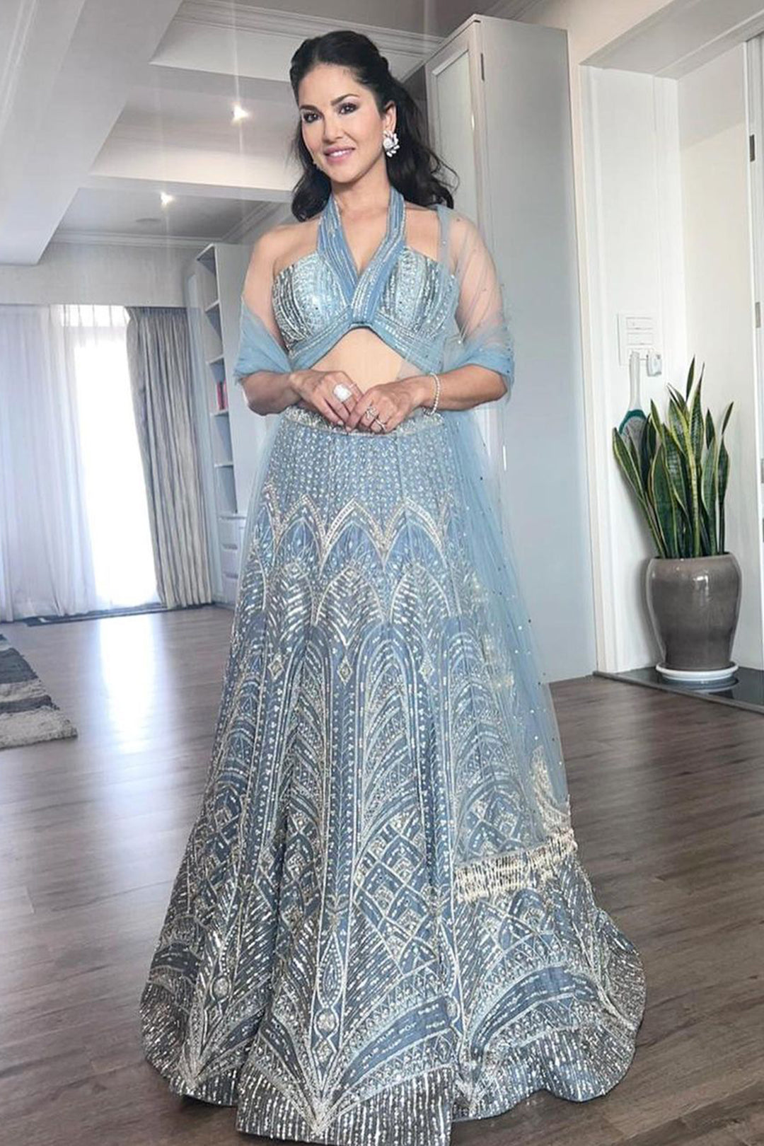 Sunny Leone in Alice