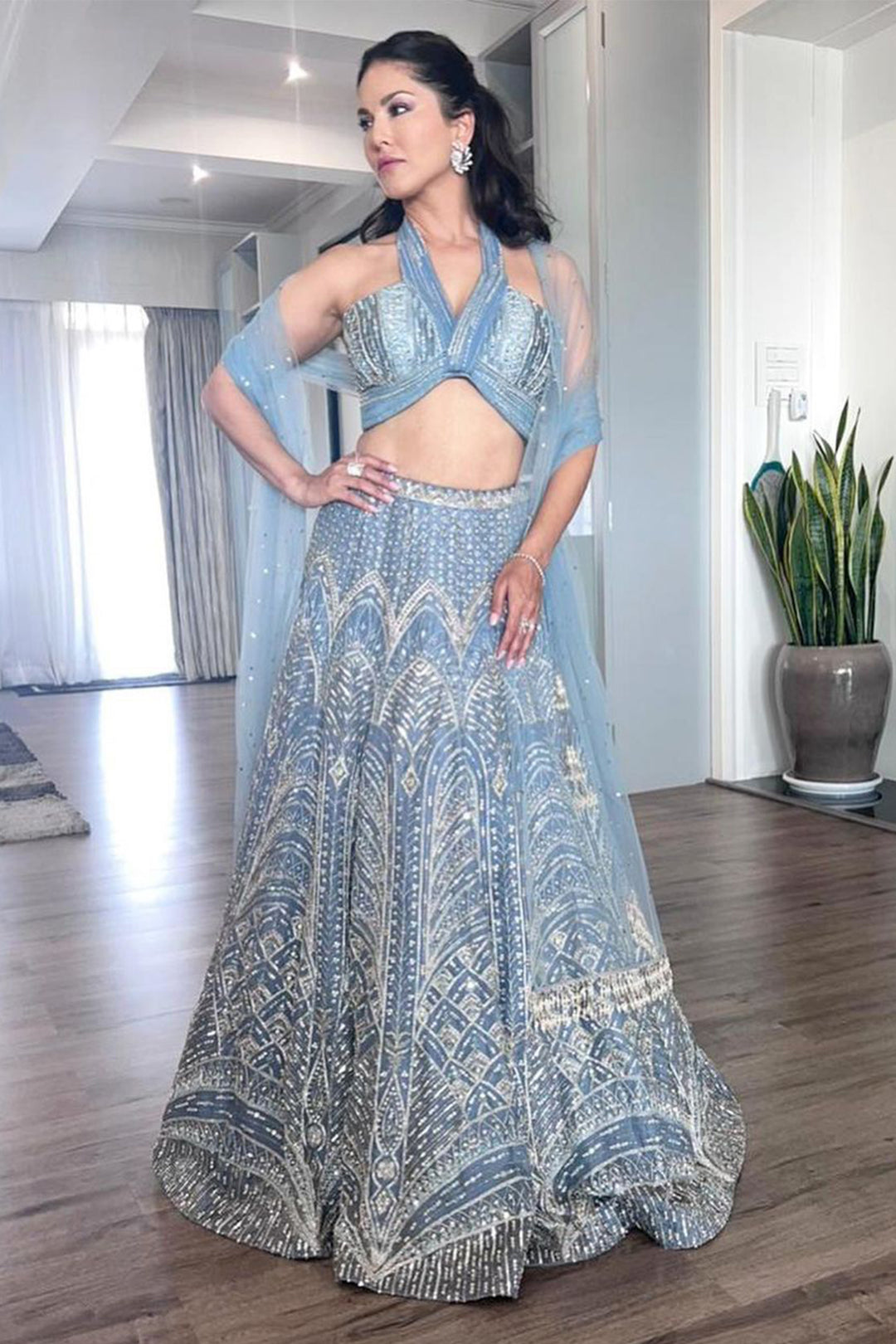 Sunny Leone in Alice