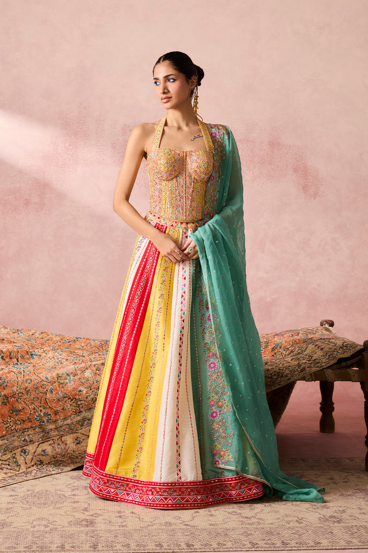 INAYAT KALI LEHENGA