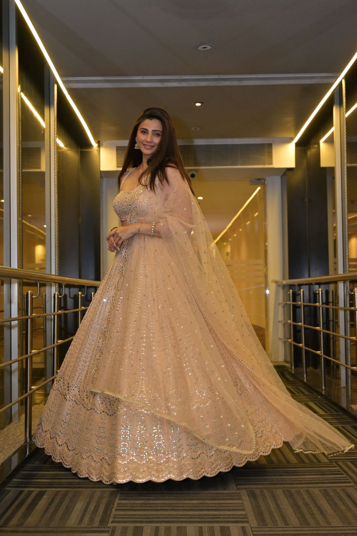 Daisy Shah in Nandini
