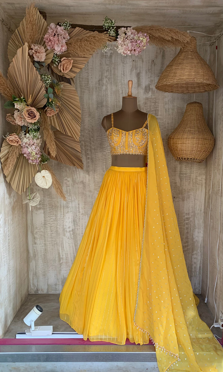 YELLOW JADE RUSHING SET