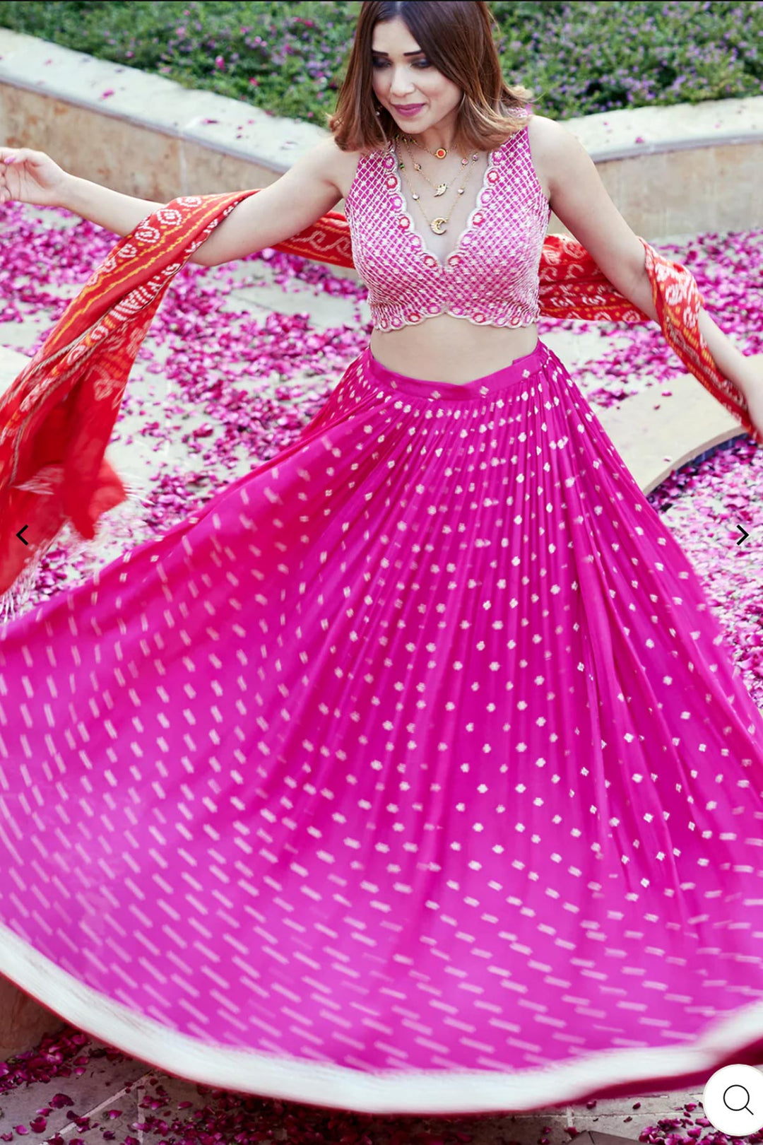 Saie Manjrekar In Mala Jamewar