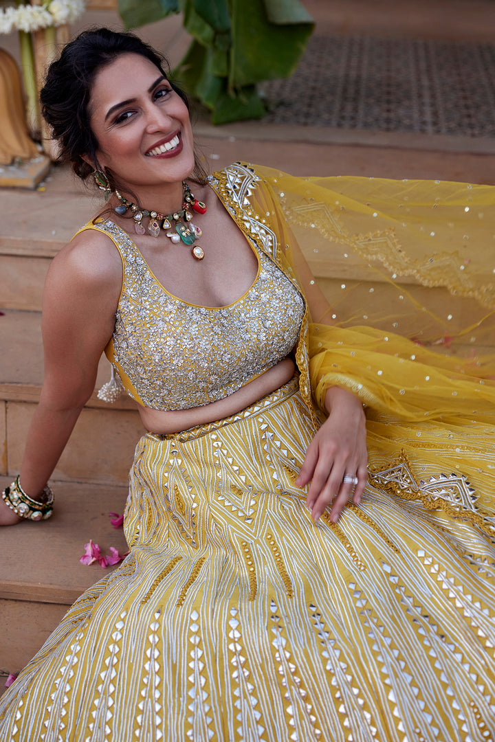 Yellow Mia
