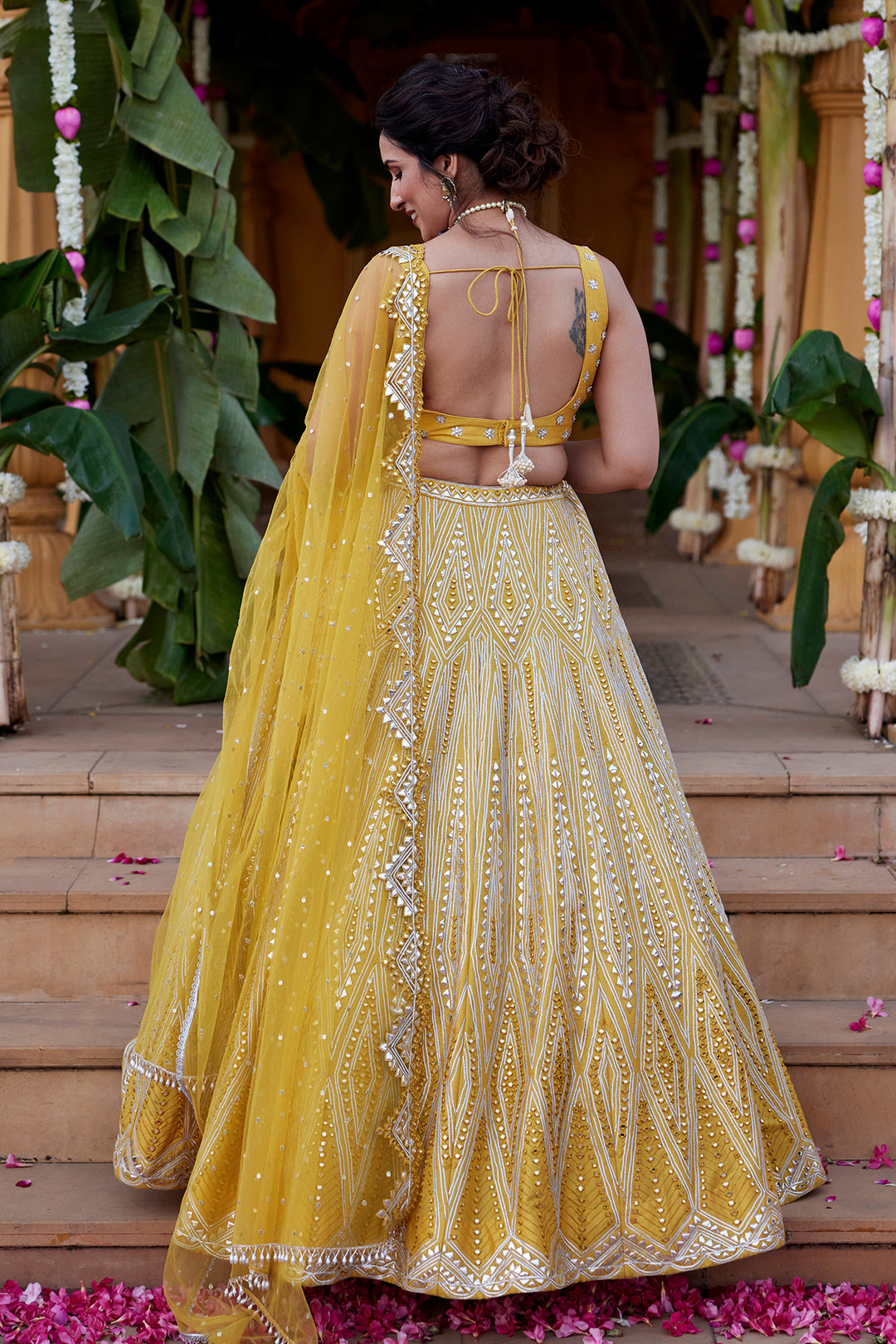 Yellow Mia