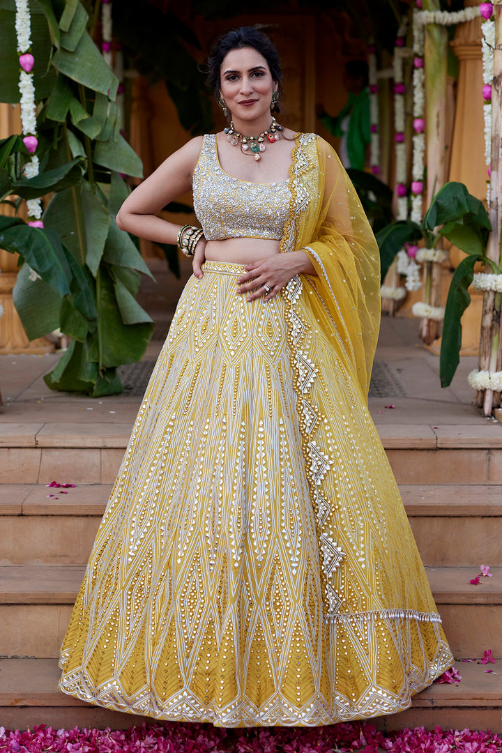Yellow Mia