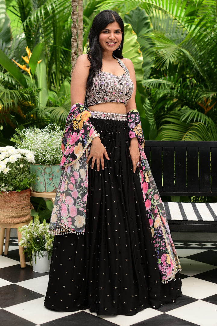 Sonia Black  Set