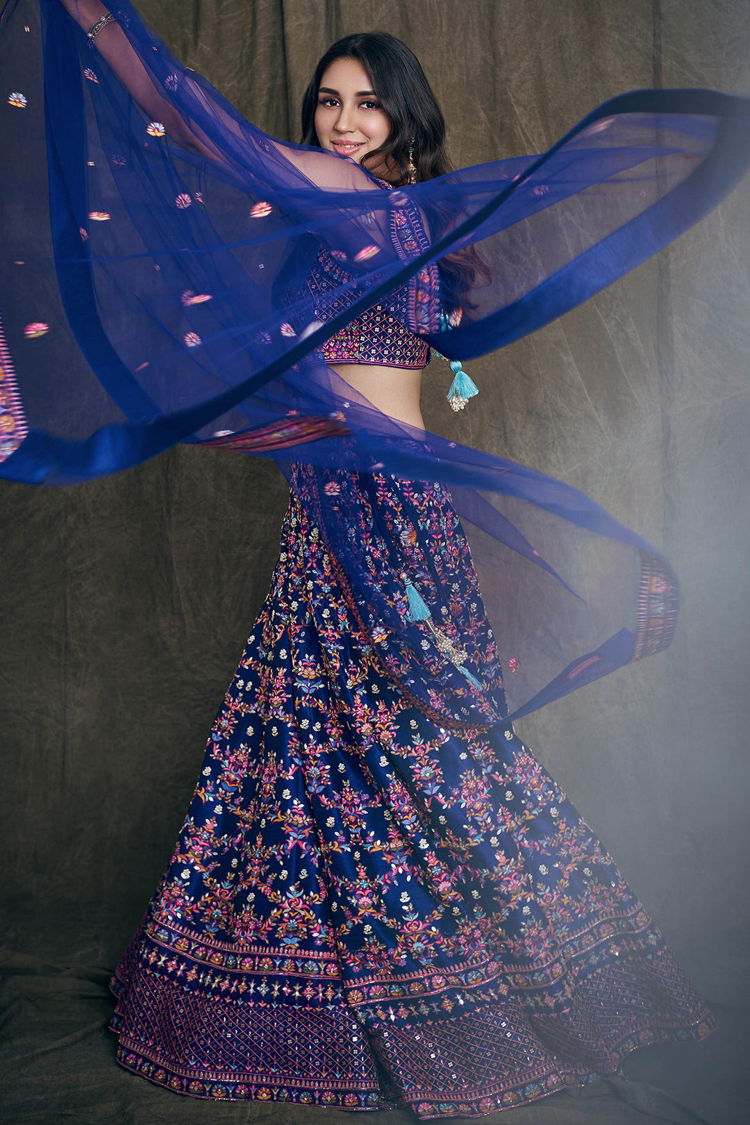 Nikita Dutta in Floras Feast