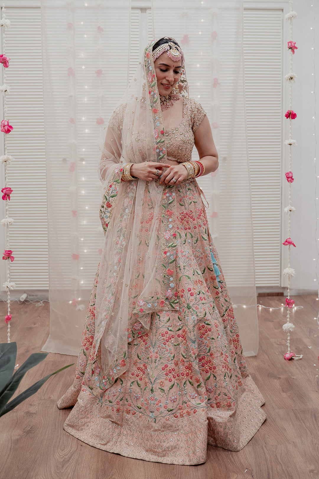 Urmi In Peach Iris